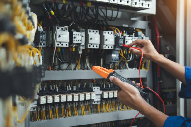 Best Circuit Breaker Repair  in Hemet, CA